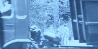 Doina Cornea fotografiată de Securitate din spatele unui camion ce era pus, în acest scop, să staţioneze pe Calea Turzii Doina Cornea fotografiată de Securitate din spatele unui camion ce era pus, în acest scop, să staţioneze pe Calea Turzii